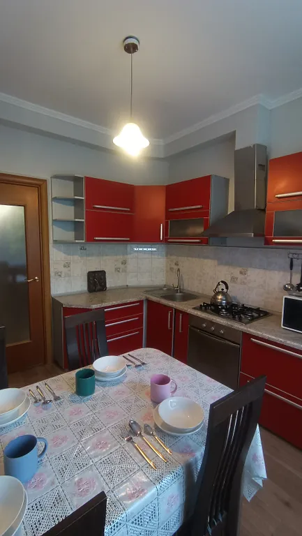 Уютная квартира недалеко от метро Алатау и по. Абая