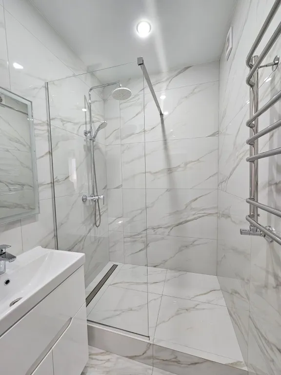 Современная  двушка в центре города