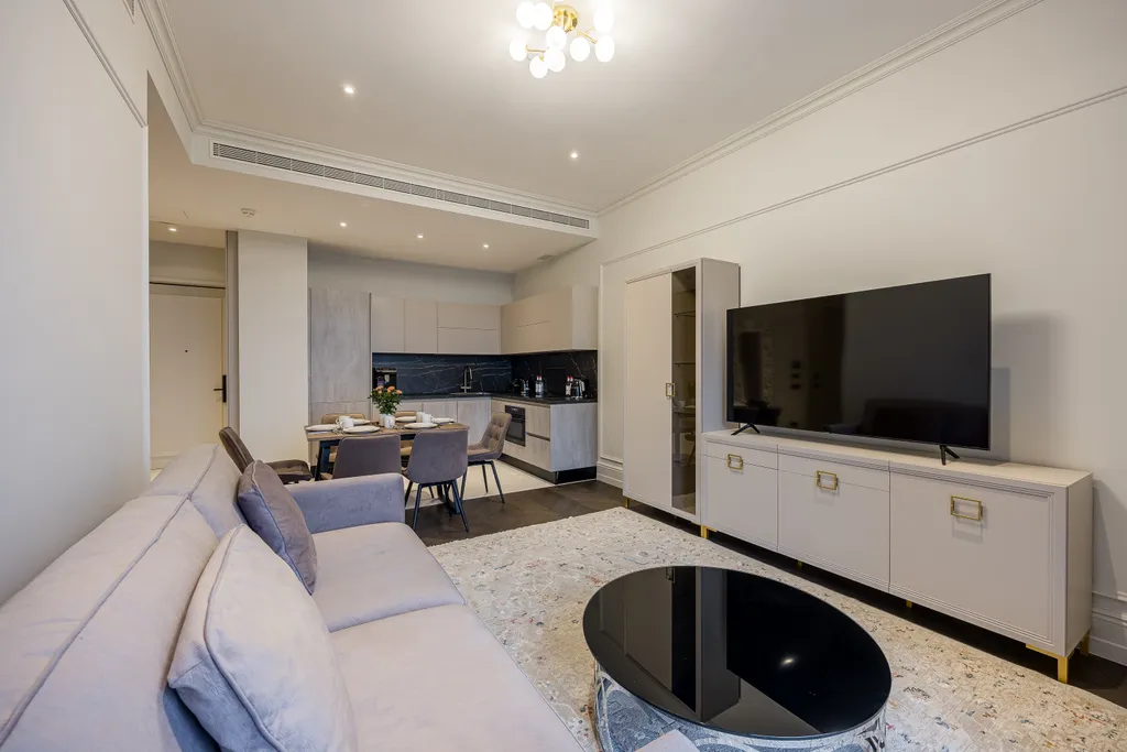 Евротрешка в 5-звездочном комплексе на 28 этаже