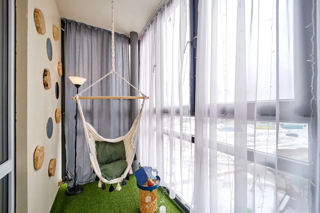 Студия с гамаком