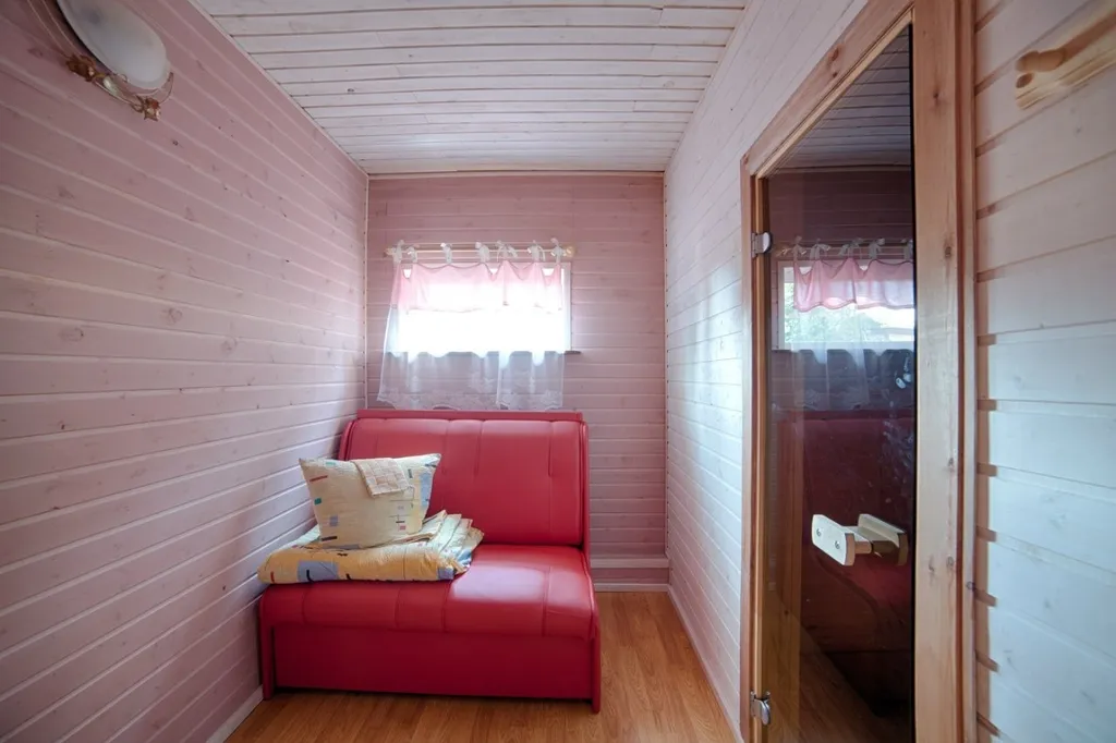 Коттедж Коттедж Маленький флигель — Луга