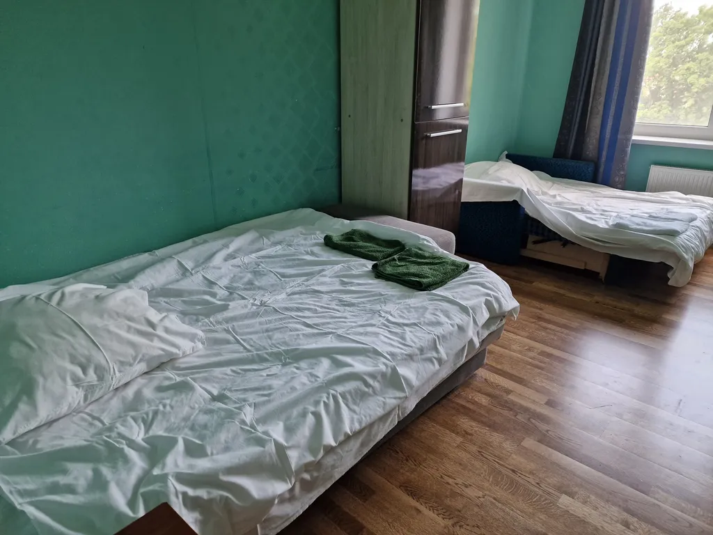 Уютная, проветривая нс моря квартира в 7 минутах пешком от моря