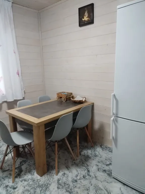 Дом с баней в тихом месте