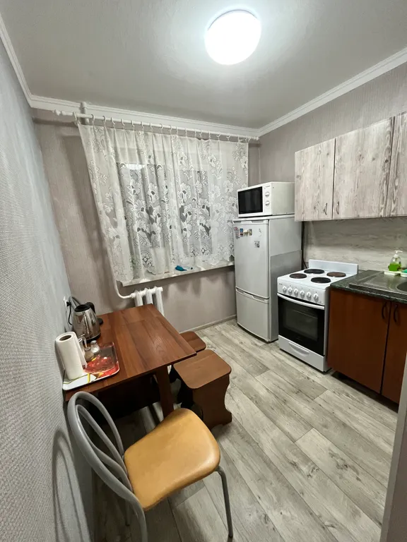 Проспект Ленина 98 кровать Ormatek+диван . Ост.5 поликлиника