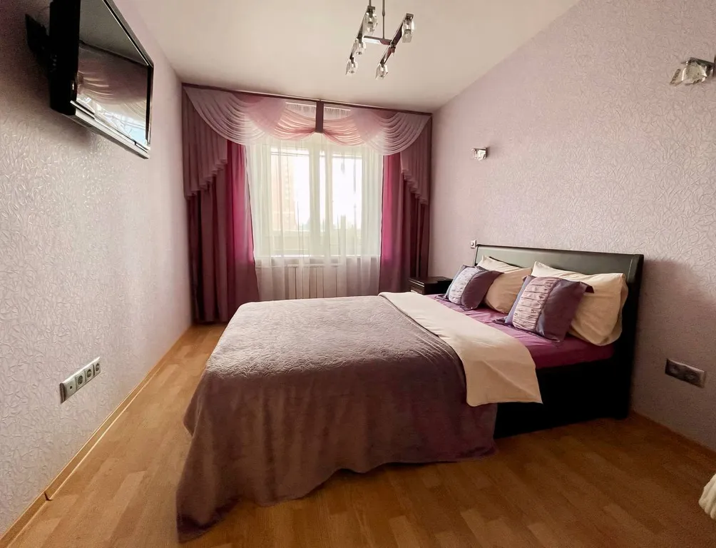 Квартира Просторная, уютная квартира с качественным ремонтом в хорошем доме — Тосно