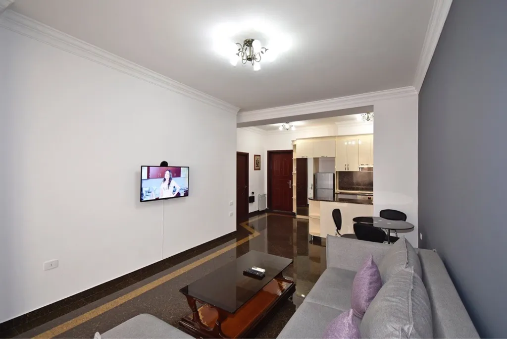 Комфортная двухкомнатная квартира в центре города