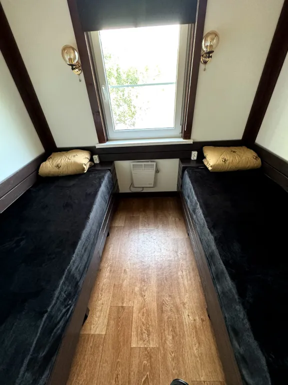 Дом отдыха на берегу озера