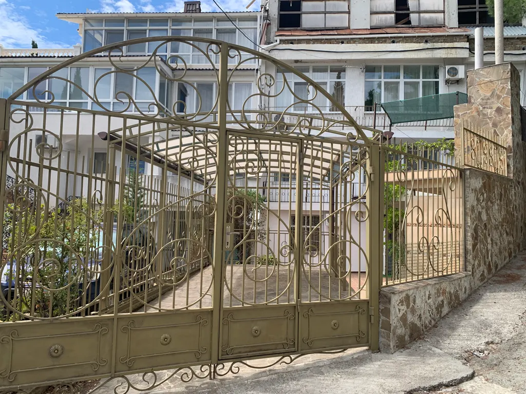 Квартира Апартаменты со своим двором — аренда посуточно в Береговое (Ялта)