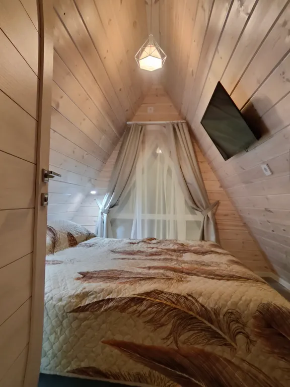 Коттедж Уютный новый Трехкомнатный дом у озера — Ларионово