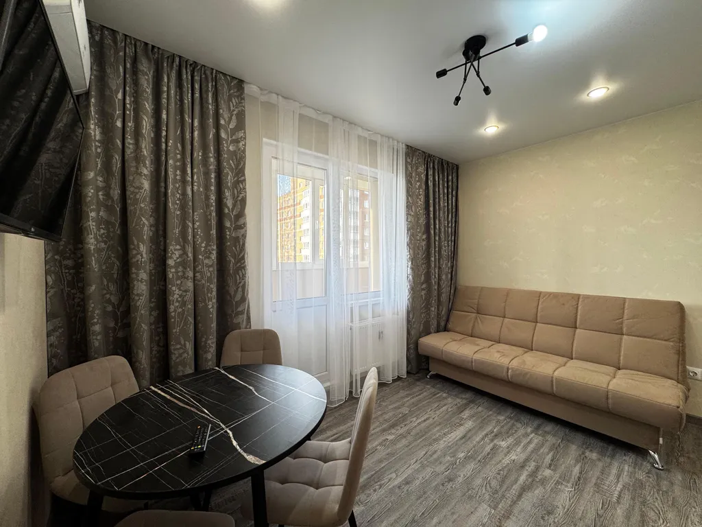 Новая Евро-квартира в спальном районе города