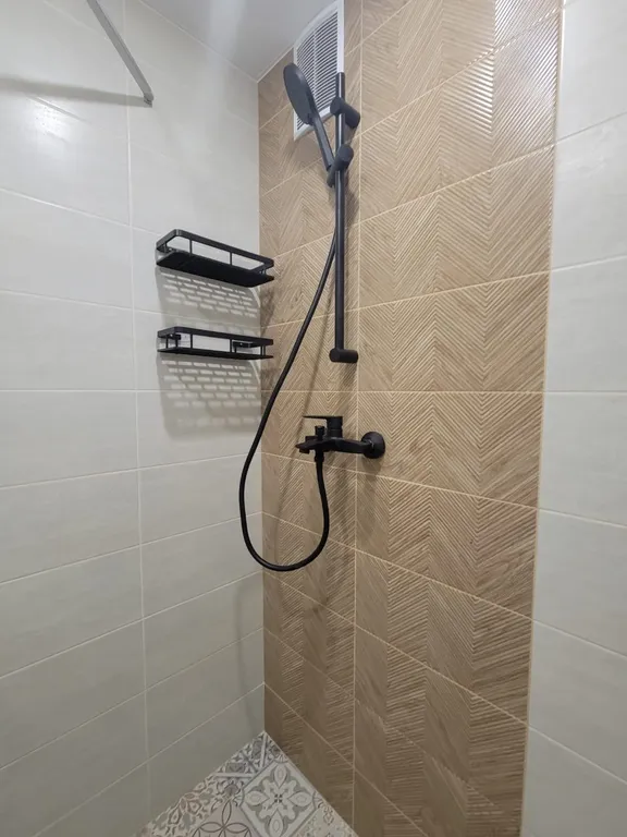 Симпатичная комната в 3 минутах пешком от метро Комсомольская