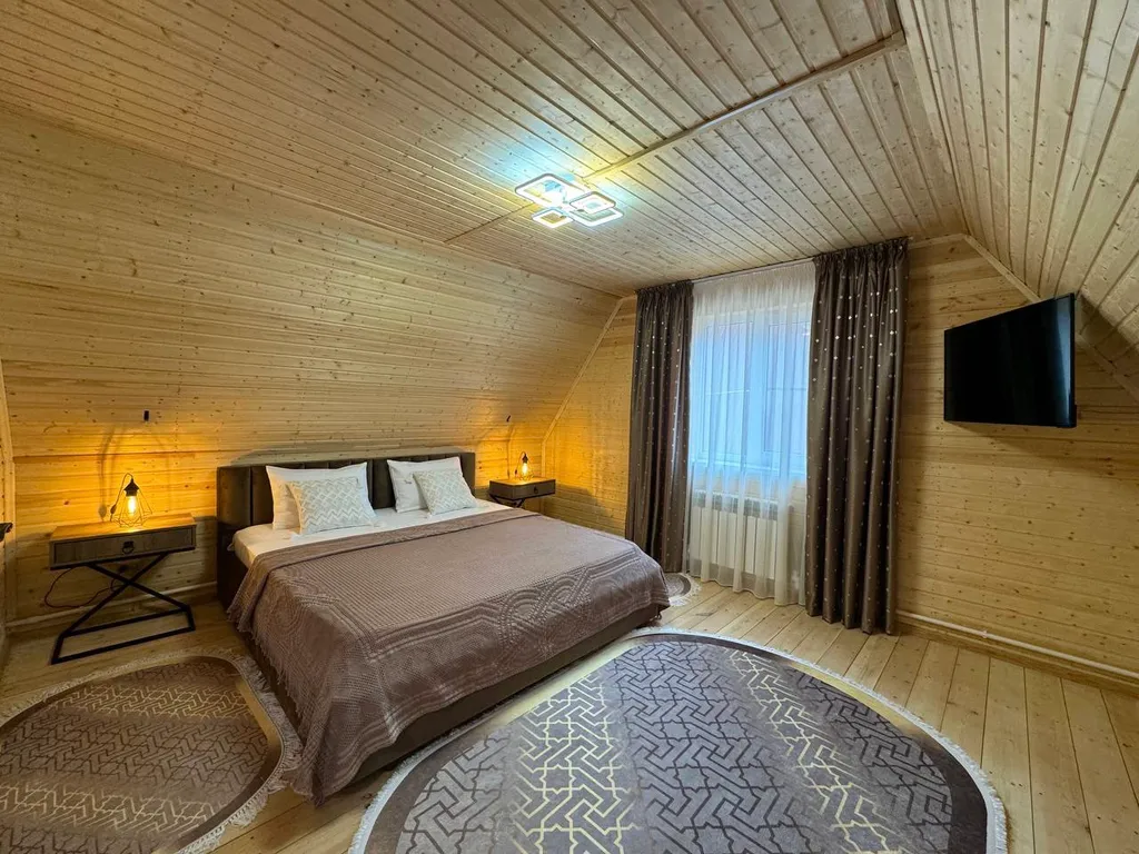 Коттедж Уютный дом с детской площадкой — аренда посуточно в Эльбрус