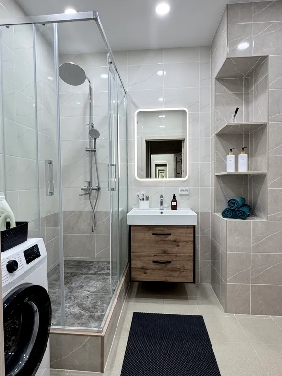 Студия со свежим ремонтом и фантастическим видом