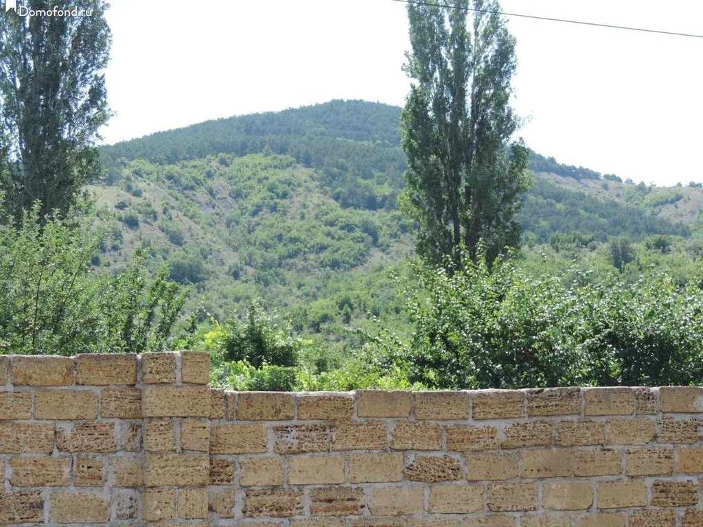 Домик в селе на побережье