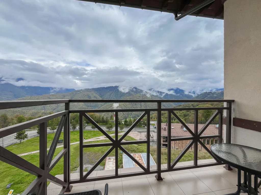 Апартаменты Горки город 960 с видом на горы