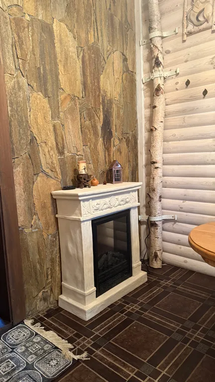 Уютный дом на берегу озера