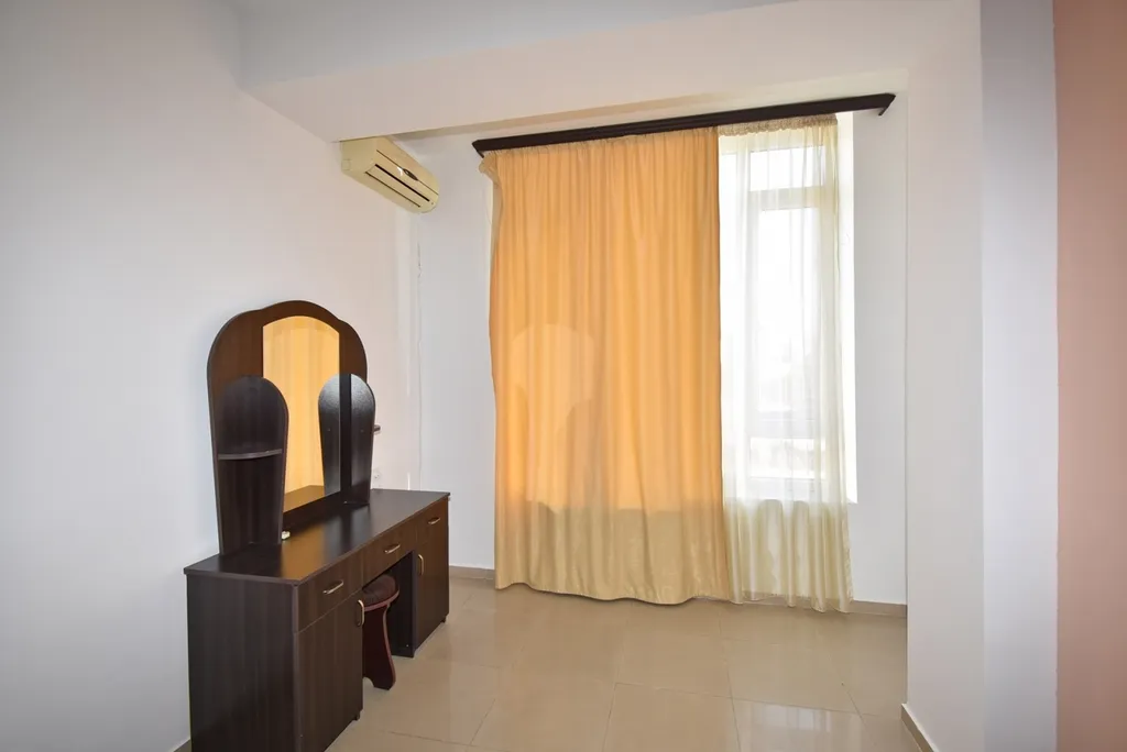 4-комнатная Квартира