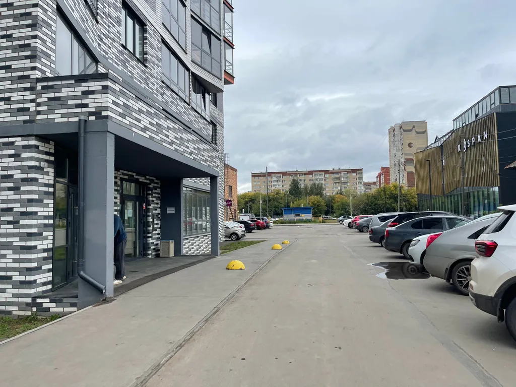 Современная просторная квартира в центре