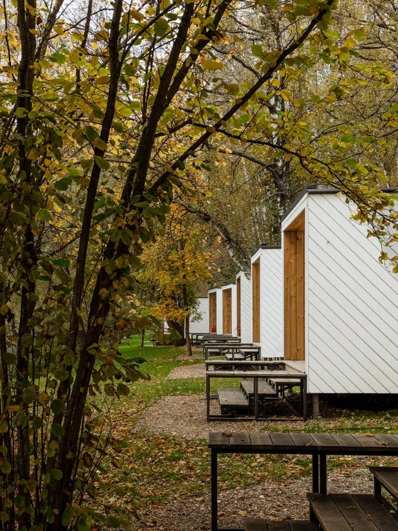 Коттедж Домик-куб для двоих на берегу реки — аренда посуточно в Солнечногорск