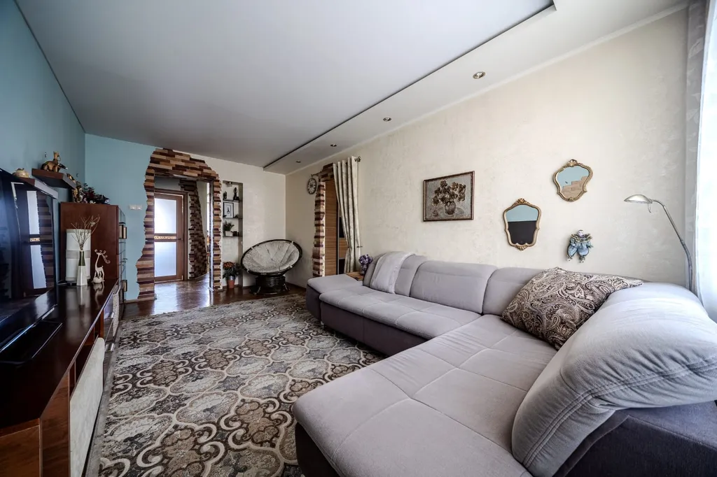 Уютная квартира в тихом центре с видом на посольство Ватикана