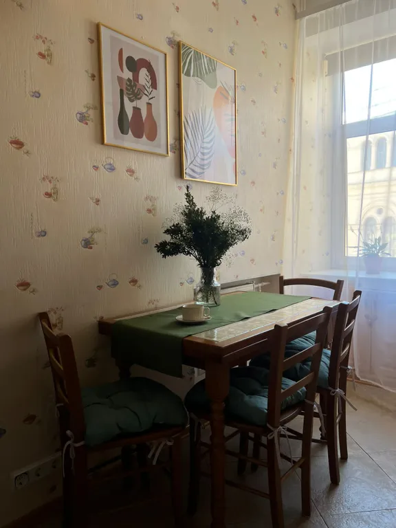 Видная квартира рядом с Казанским собором