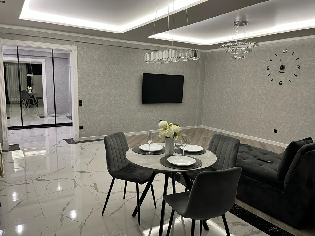 Уютная двухкомнатная квартира в хорошем районе