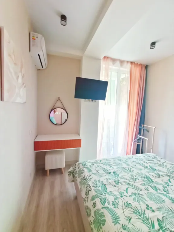 2 спальни и гостиная, рядом с Сочи-Парком с парковкой, детской площадкой