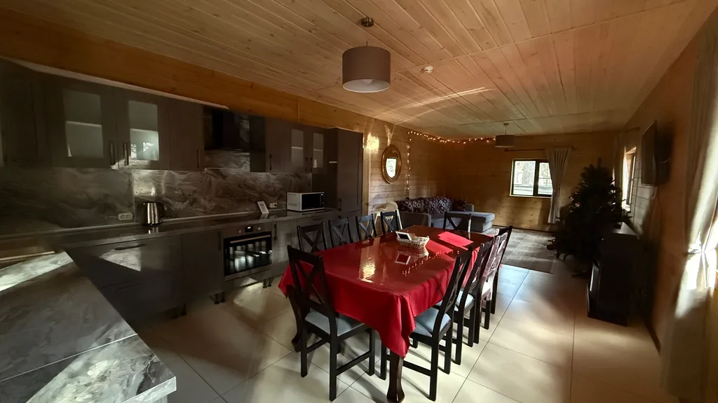 6-комнатный Дом