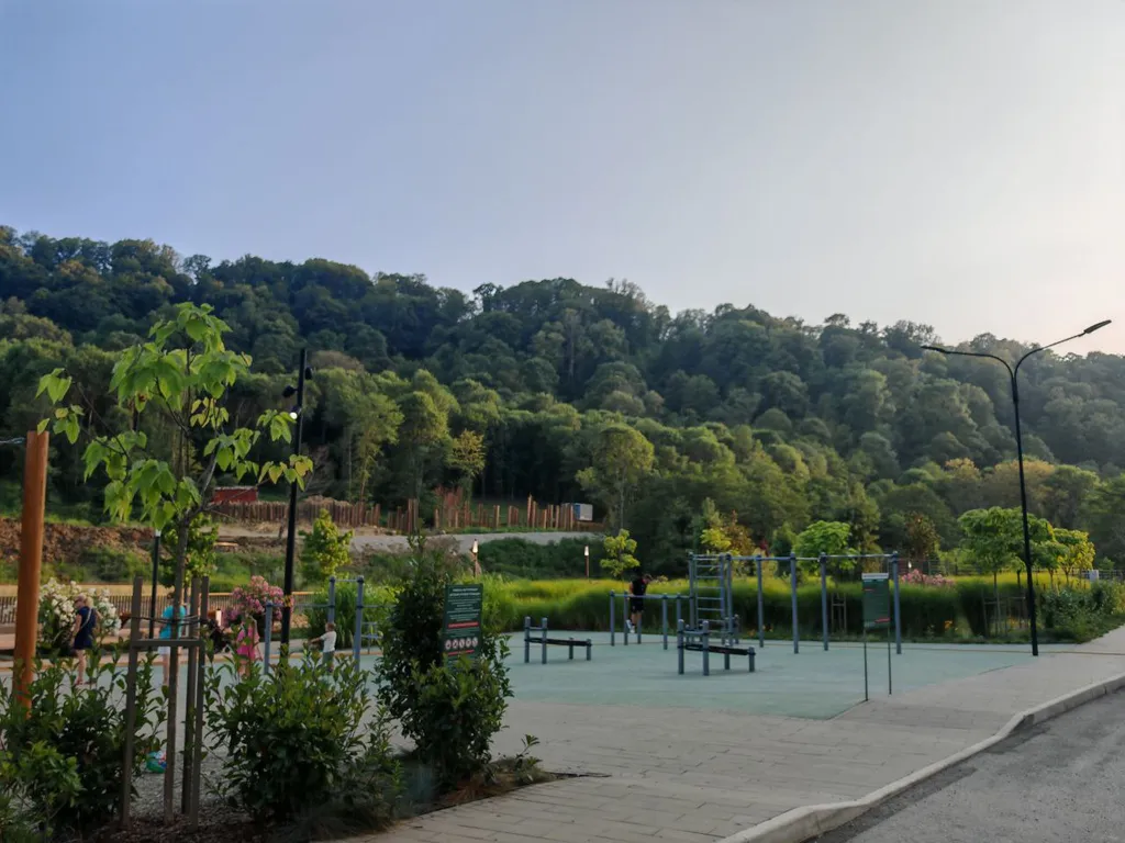 Квартира с новым ремонтом в прекрасном ЖК рядом с пляжами