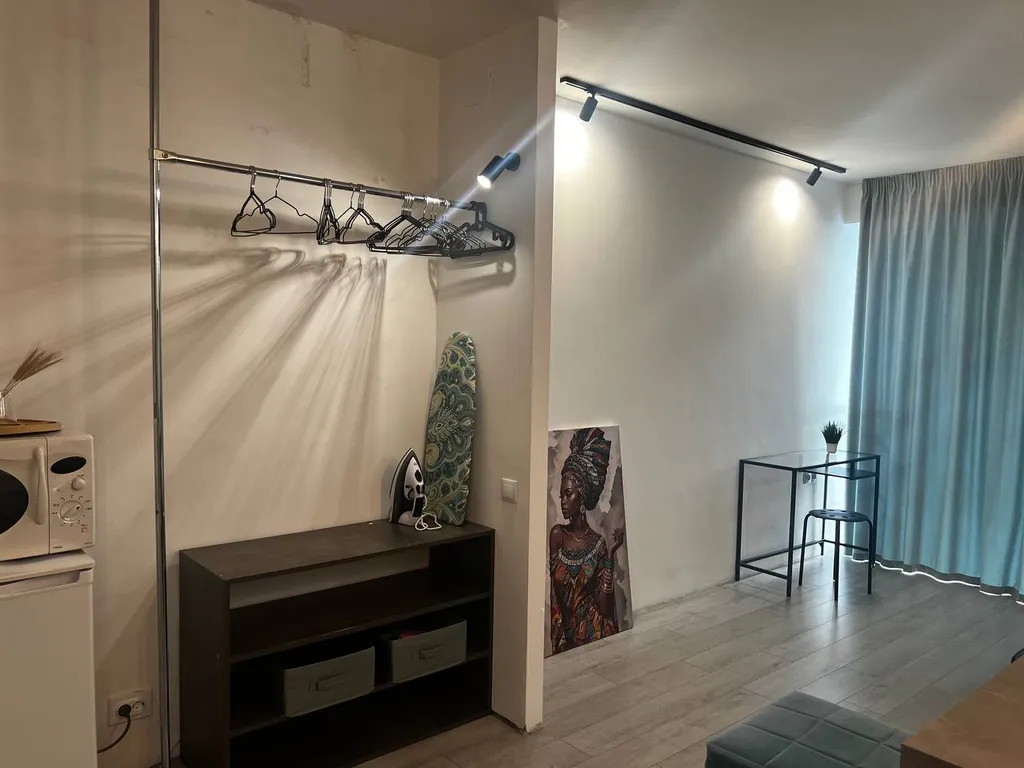 Студия на 15 этаже с современным ремонтом и потрясающим видом на город