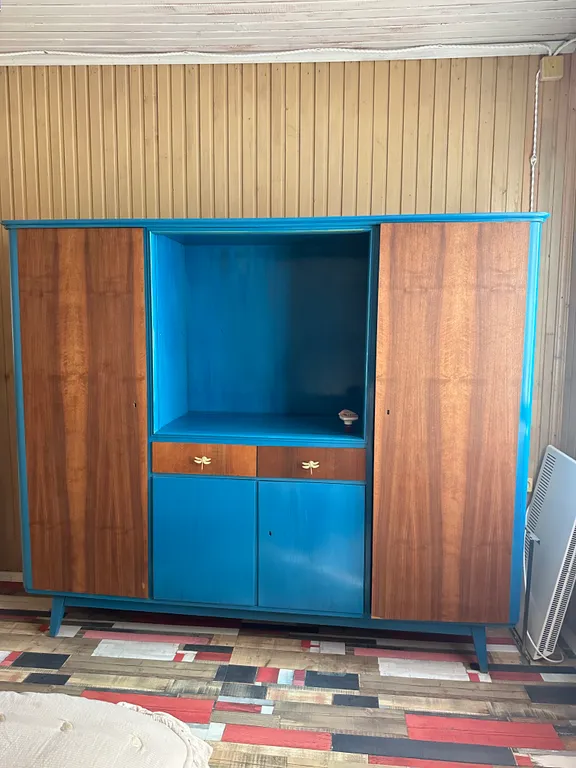 Уютная дача на Волге с огромным бассейном