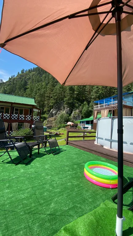 Коттедж для больших компаний на Алтае