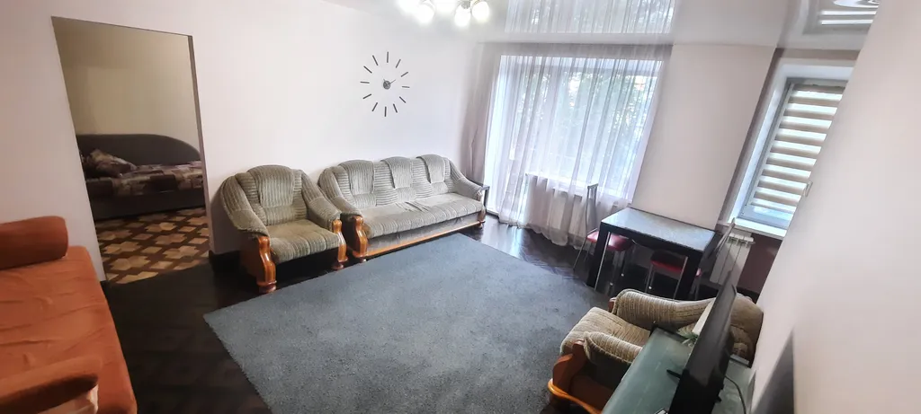 Хорошая 2-комнатная квартира возле вокзала — аренда посуточно в Новокузнецк