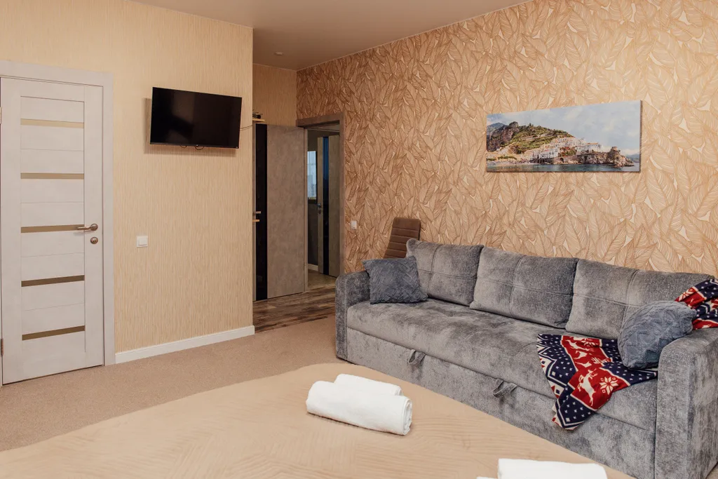 Семейный номер с двуспальной кроватью и раскладным диваном