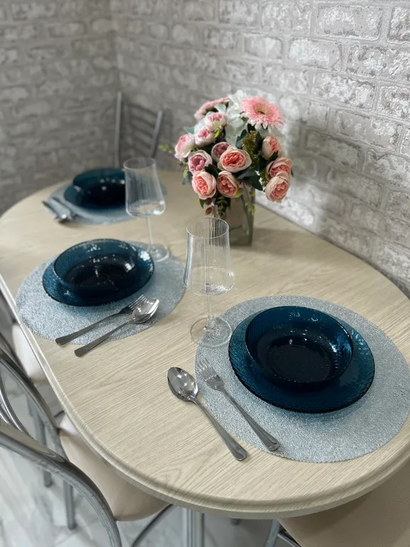 Современная, уютная квартира со своей закрытой парковкой во дворе