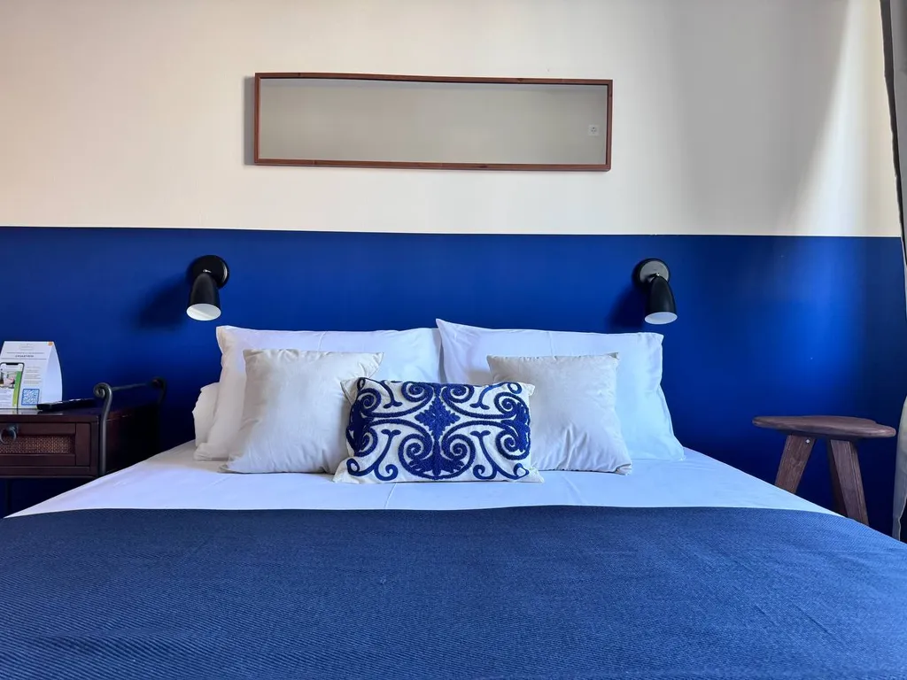 Апартамент в спальном районе с велосипедами