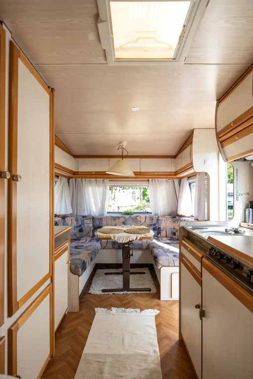 3-х местный автодом с видом на лес и озеро