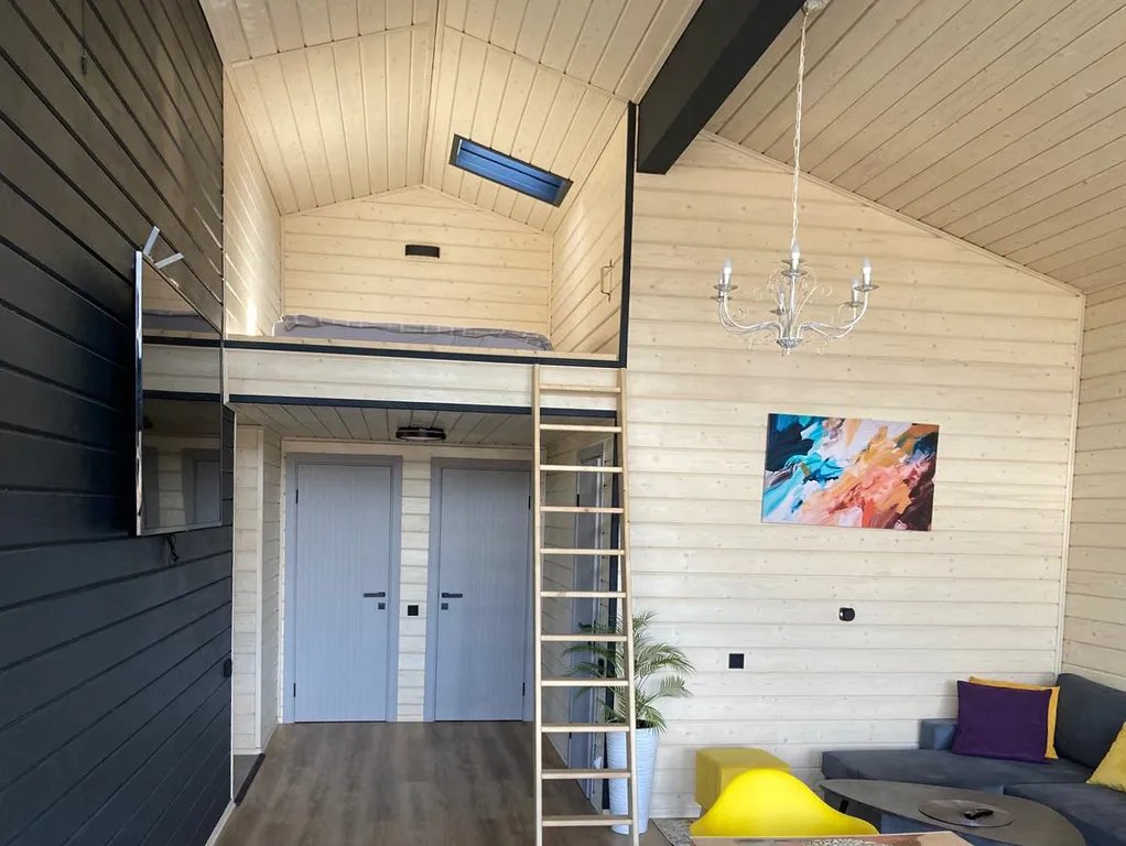 Уютный коттедж БарнХаус с сауной (включена) и сибирским чаном