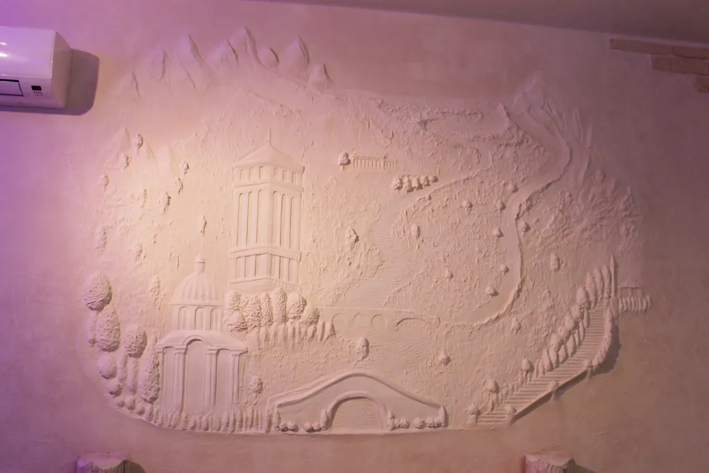 Коттеджу моря: костровая чаша камин детская территория бассейн баттут.