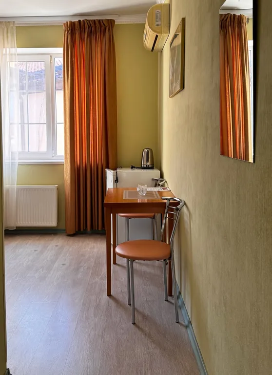 Уютный двухместный номер с большой кроватью