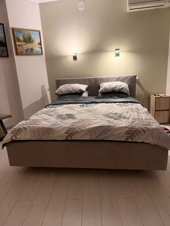 Сдается уютный дом в Ялте посуточно со скидкой с видом на море .