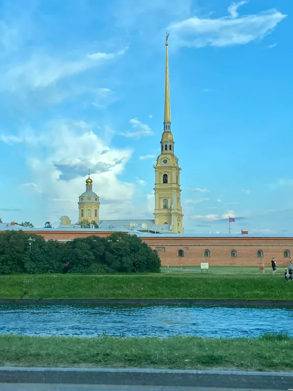 Квартира Уютная квартира с двумя спальнями у Петропавловки — Санкт-Петербург