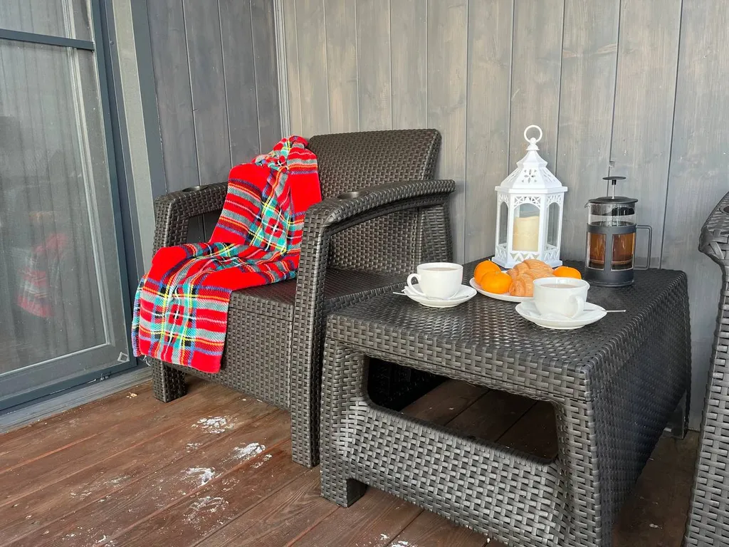 Семейный дом с чаном у леса, у нас есть баня.