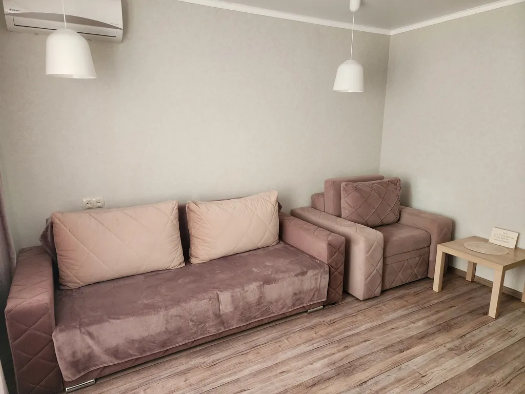 Студия с видом на озеро