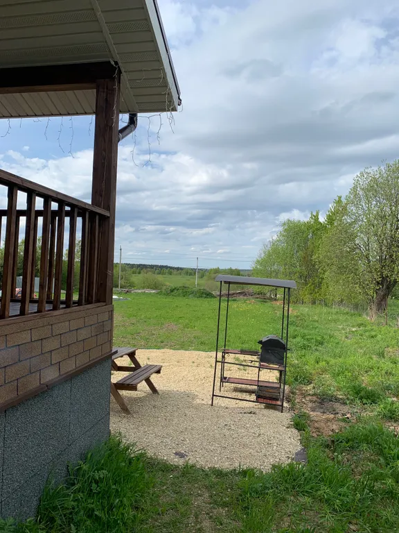 Коттедж Дом с террасой, камином, финской сауной на краю деревни с видом вдаль — Степаново