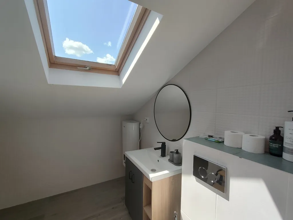 Современный дом с панорамными окнами и сауной