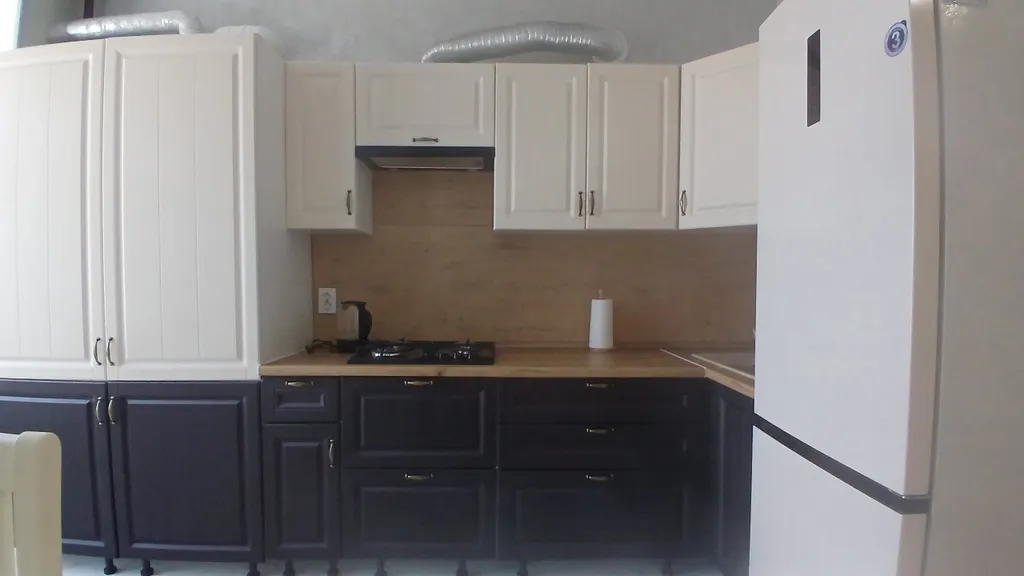 Квартира с новым ремонтом рядом с аэропортом