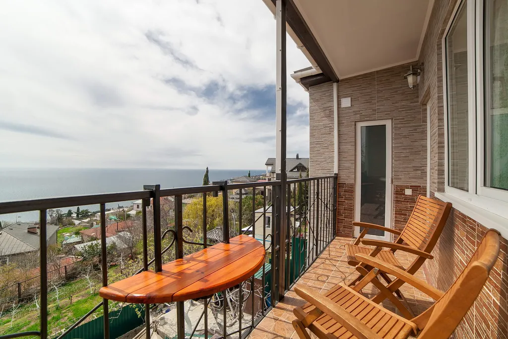 Апартаменты с видом на море и горы