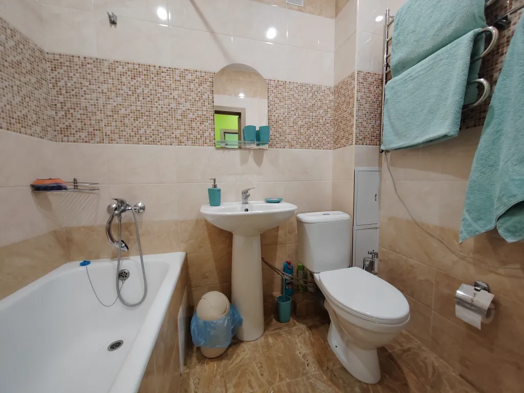 Уютная квартира с большой лоджией - террасой у открытого моря