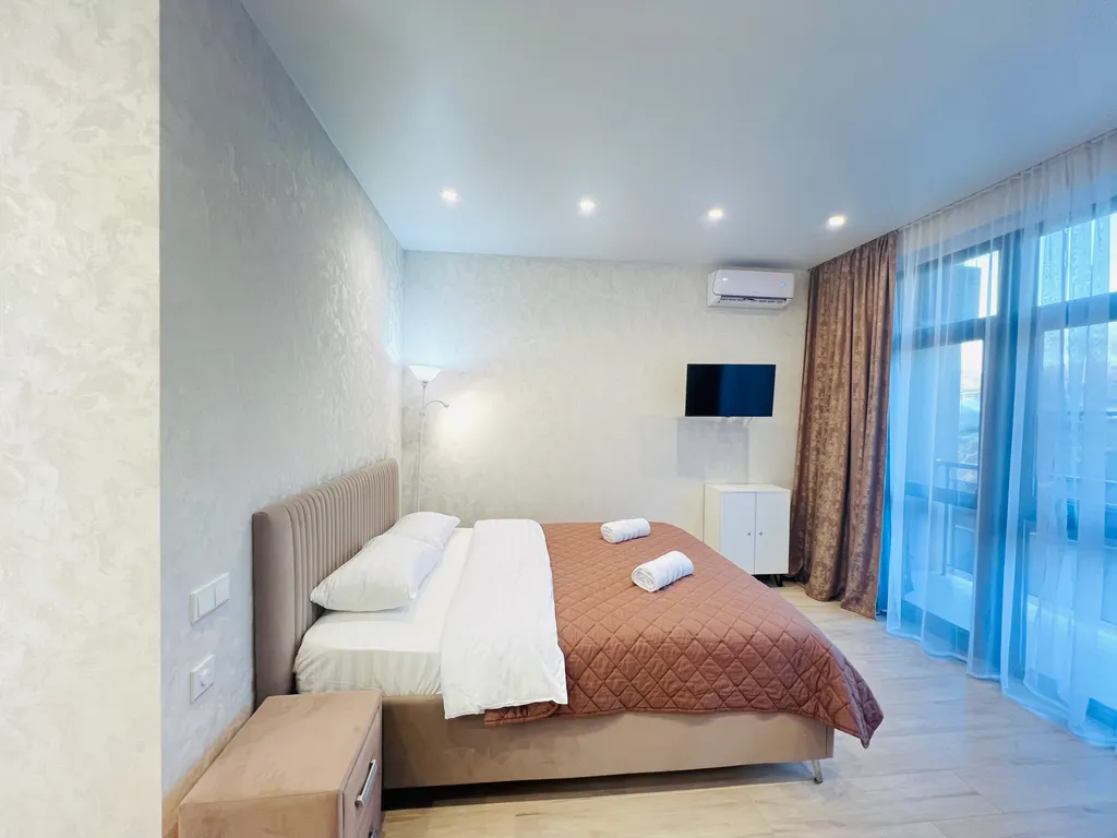 Студия на 5 человек с балконом и кухней